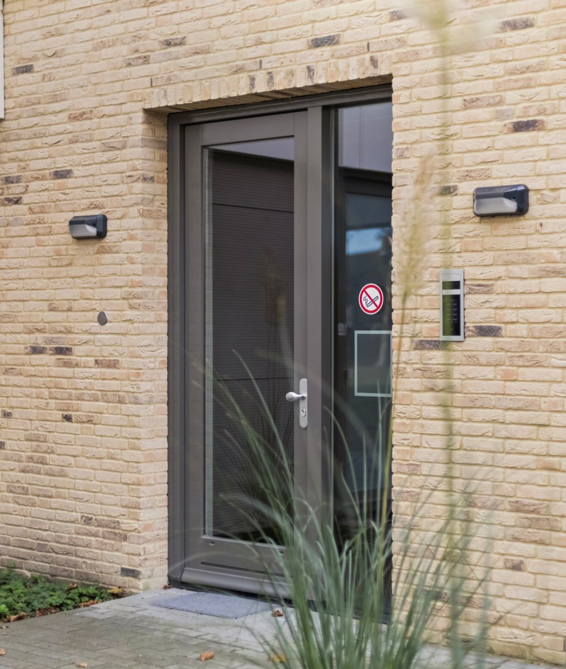 <strong>Kunststof voordeuren</strong> - Afbeelding 3